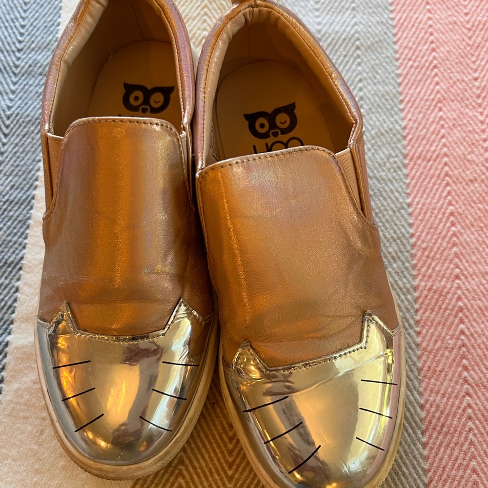 Slip on sneakers